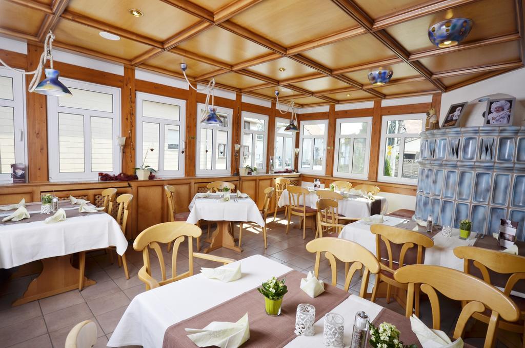 Hotel Zur Schmiede Alsfeld Exteriör bild